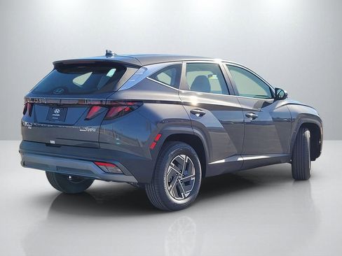 New 2026 Hyundai Tucson Blue SE image 4