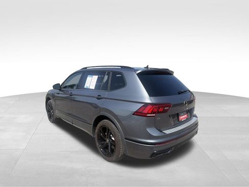 Used 2023 Volkswagen Tiguan SE R-Line FWD image 6