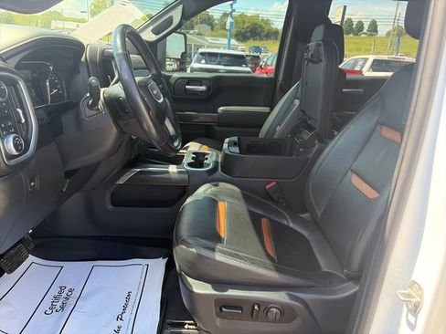 Used 2021 GMC Sierra 1500 AT4 w/ AT4 Premium Package AWD/4WD image 9