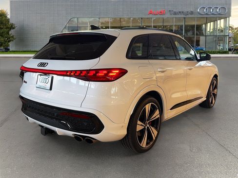New 2026 Audi SQ5 Premium Plus AWD/4WD image 3