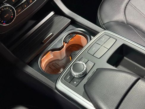 Used 2016 Mercedes-Benz GL 450 4MATIC image 32