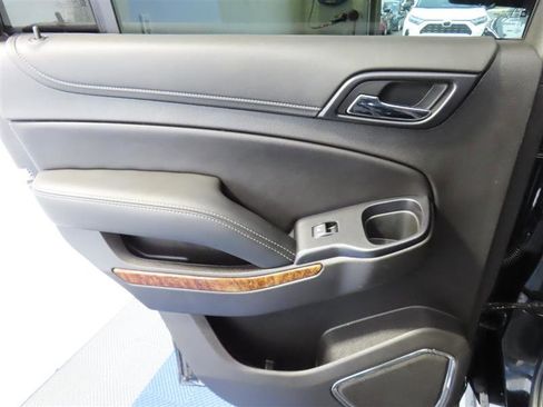 Used 2020 Chevrolet Tahoe Premier w/ RST 6.2L Performance Edition image 33