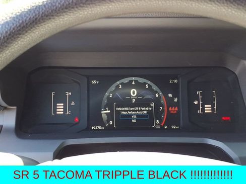 Used 2025 Toyota Tacoma SR5 AWD/4WD image 16