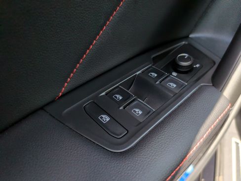 Used 2024 Volkswagen Tiguan Wolfsburg Edition FWD image 28