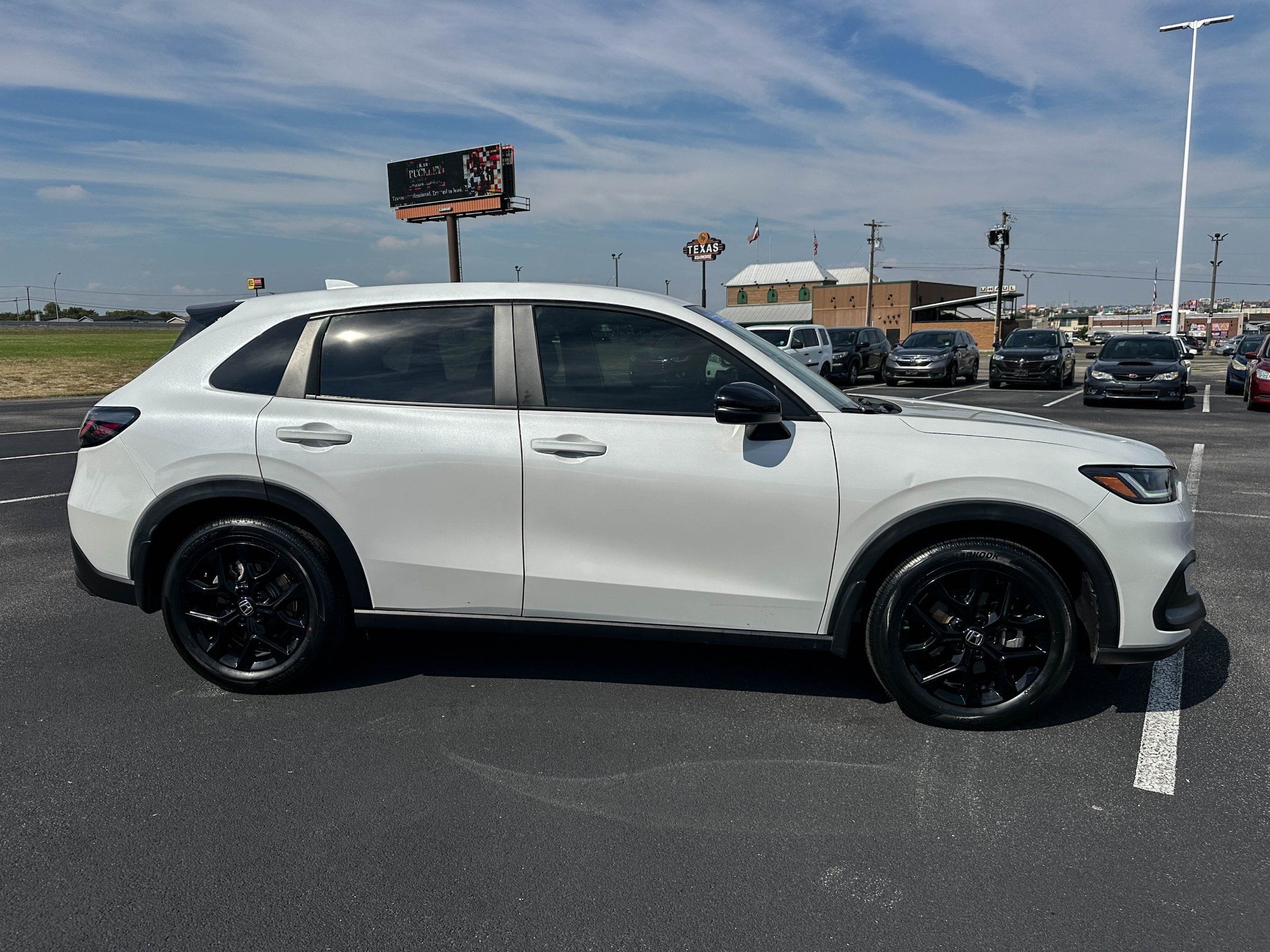 Certified 2025 Honda HR-V Sport image 5