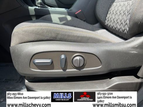Used 2022 Chevrolet Equinox LT FWD image 10
