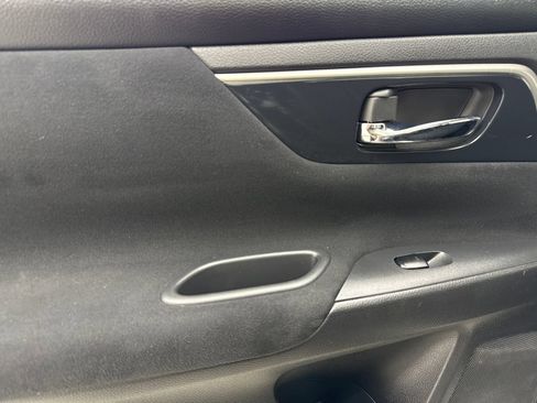 Used 2014 Nissan Altima 2.5 S FWD image 36