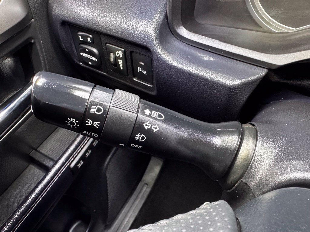 Used 2018 Toyota 4Runner Limited AWD/4WD image 25