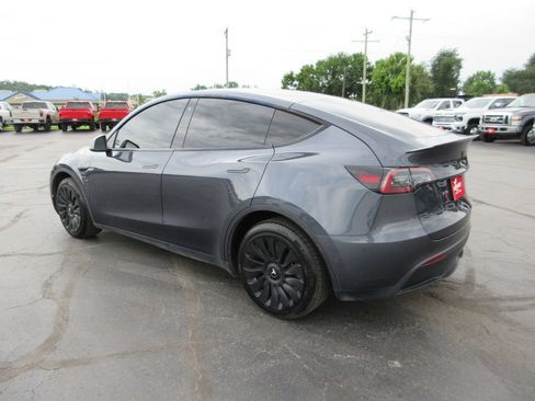Used 2021 Tesla Model Y Long Range AWD/4WD image 9