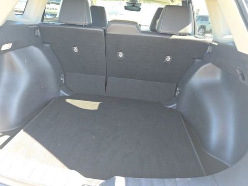 Used 2023 Toyota Corolla Cross XLE image 27