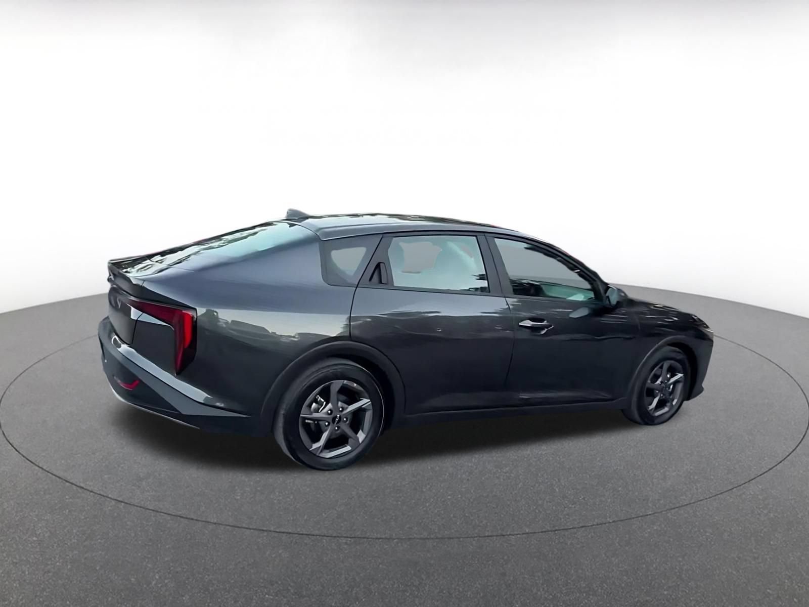 Used 2025 Kia K4 FWD image 13