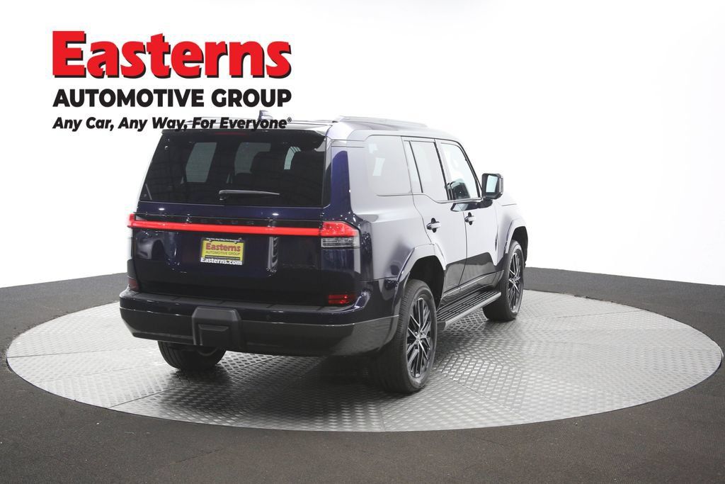 Used 2025 Lexus GX 550 w/ Accessory Package (2T) AWD/4WD image 45