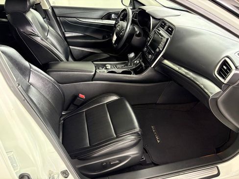 Used 2023 Nissan Maxima SV w/ Floor Mat Group image 45