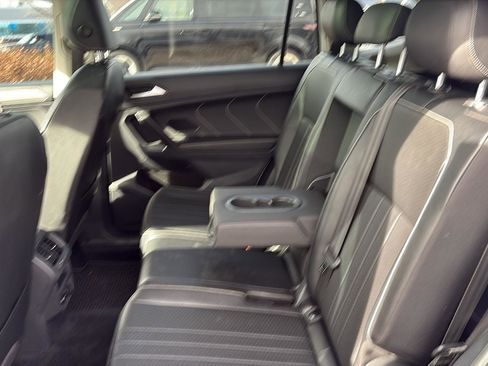 Used 2022 Volkswagen Tiguan SE image 14