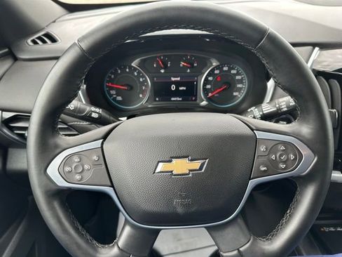 Used 2023 Chevrolet Traverse LT FWD image 39