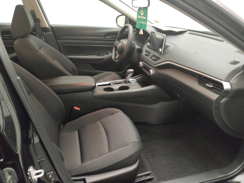 Used 2025 Nissan Altima 2.5 S FWD image 21