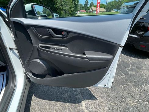 Used 2020 Hyundai Kona SE AWD/4WD image 26