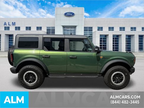 Used 2022 Ford Bronco Badlands AWD/4WD image 5