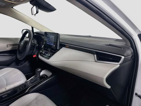 Used 2022 Toyota Corolla L FWD image 29
