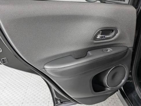 Used 2022 Honda HR-V EX image 16