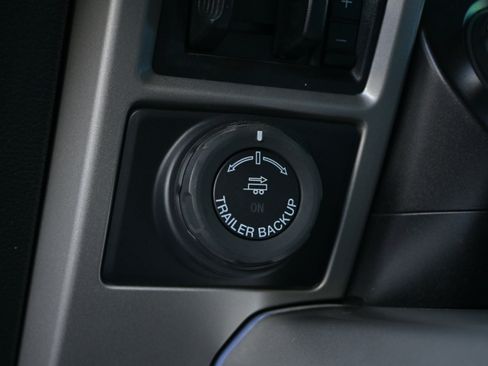 Used 2020 Ford F250 Lariat image 35