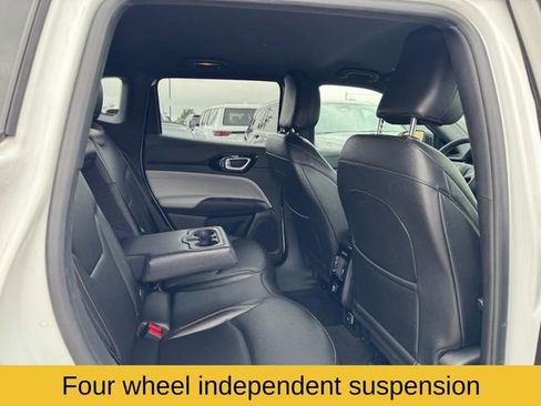 Used 2024 Jeep Compass Limited image 12