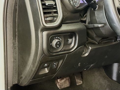 Used 2022 RAM 1500 Big Horn AWD/4WD image 17