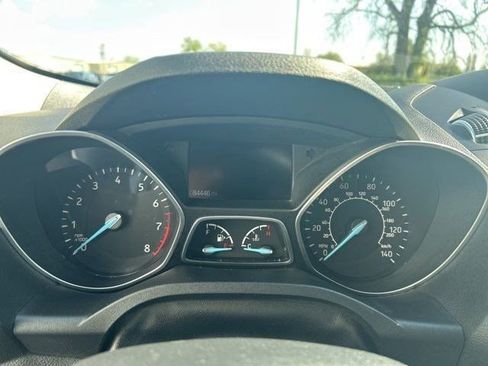 Used 2017 Ford Escape SE w/ Equipment Group 201A image 14