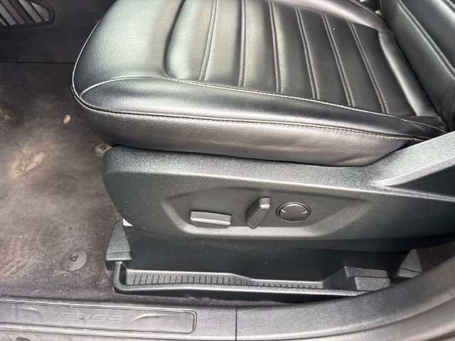 Used 2022 Ford Edge SEL w/ Convenience Package AWD/4WD image 9