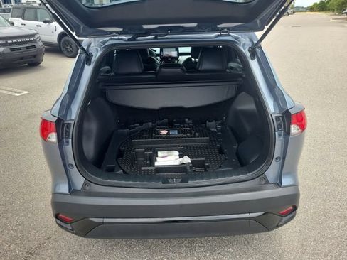 Used 2023 Toyota Corolla Cross AWD Hybrid image 9