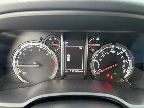 Used 2020 Toyota 4Runner Nightshade image 28