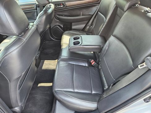 Used 2015 Subaru Outback 2.5i Limited AWD/4WD image 12