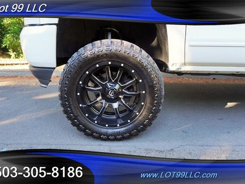 Used 2018 Chevrolet Silverado 1500 LT w/ All Star Edition AWD/4WD image 3