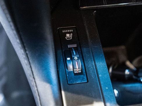 Used 2022 Lexus GX 460 Premium w/ Premium Plus Package image 27