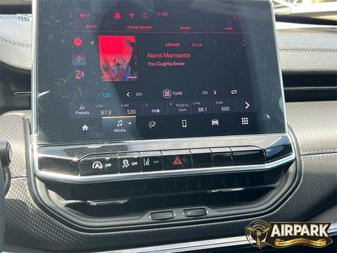 New 2025 Jeep Compass Latitude w/ Altitude Special Edition image 19