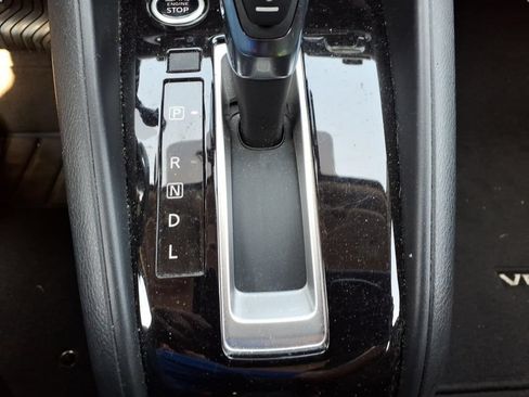 Used 2021 Nissan Versa SR w/ Convenience Package FWD image 19