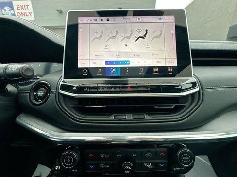 Certified 2022 Jeep Compass High Altitude image 21