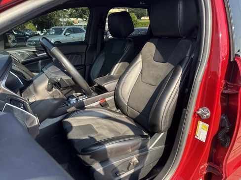 Used 2020 Ford Edge ST w/ Equipment Group 401A AWD/4WD image 13
