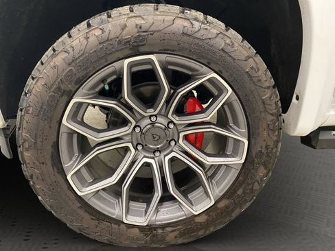New 2026 Chevrolet Silverado 1500 RST w/ Dark Appearance Package AWD/4WD image 10