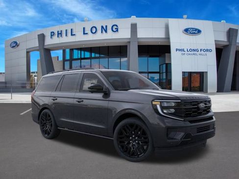 New 2026 Ford Expedition Platinum w/ Stealth Performance Package AWD/4WD image 8