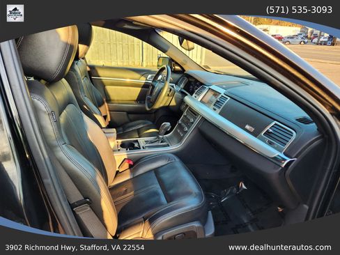 Used 2012 Lincoln MKS AWD image 17
