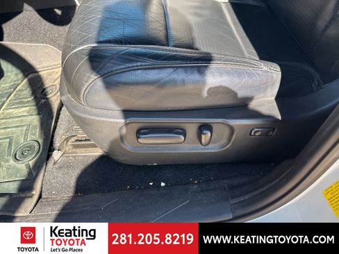 Used 2021 Toyota Tacoma Limited AWD/4WD image 16