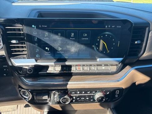 Used 2024 Chevrolet Silverado 1500 LT Trail Boss w/ LT Trail Boss Premium Package image 19