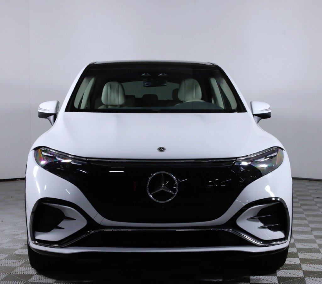Used 2025 Mercedes-Benz EQS 450+ 4MATIC SUV image 2