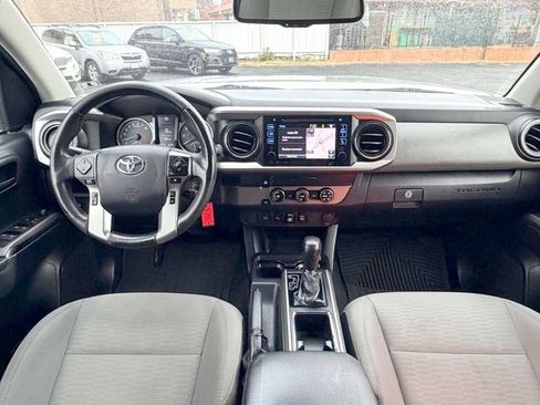 Used 2019 Toyota Tacoma SR5 image 17
