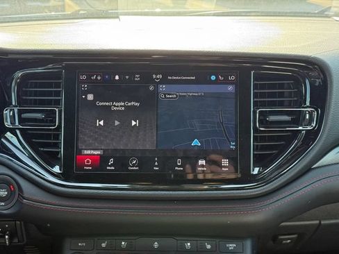 Used 2024 Dodge Durango GT AWD/4WD image 24