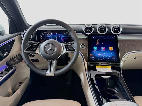 New 2026 Mercedes-Benz GLC 300 4MATIC image 26