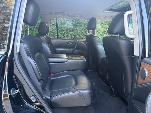 Used 2017 INFINITI QX80 4WD w/ All Season Package image 25