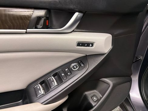 Used 2018 Honda Accord EX-L image 12