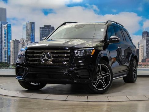 Used 2026 Mercedes-Benz GLS 450 4MATIC image 2